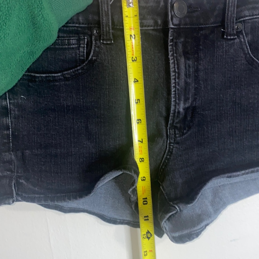 🪼Comfy Black American Eagle Jean shorts! - Picture 5 of 8